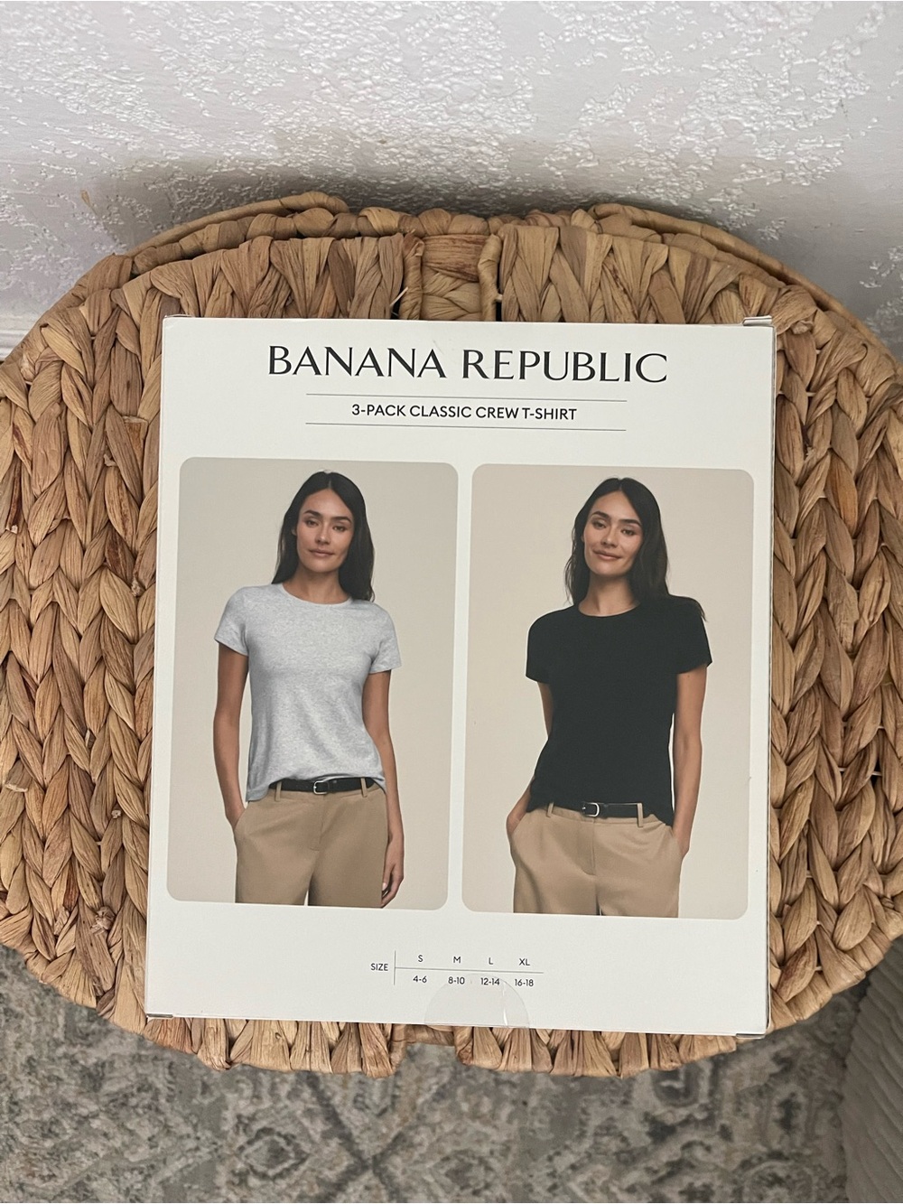 Banana Republic White & Light Gray 3-Pack Crew T-Shirts - Picture 2 of 2